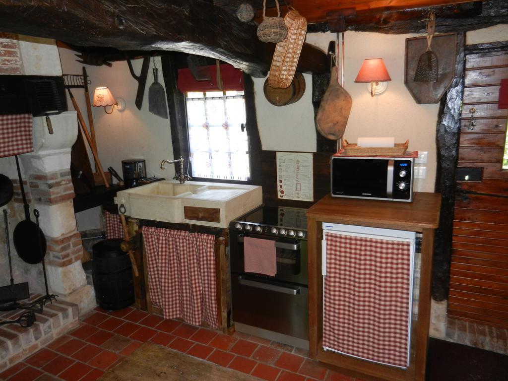 Le Gite Des Trois Vaches Brionne Habitación foto